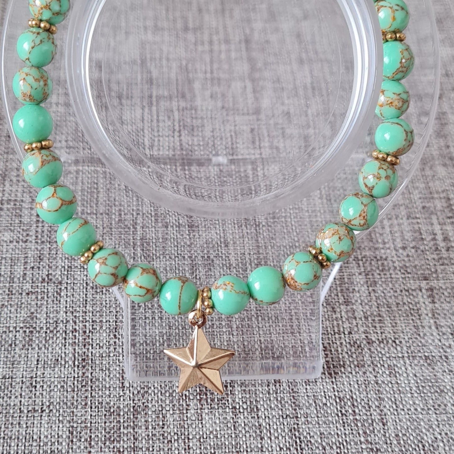 Bracelet en perles turquoise :Bonne humeur