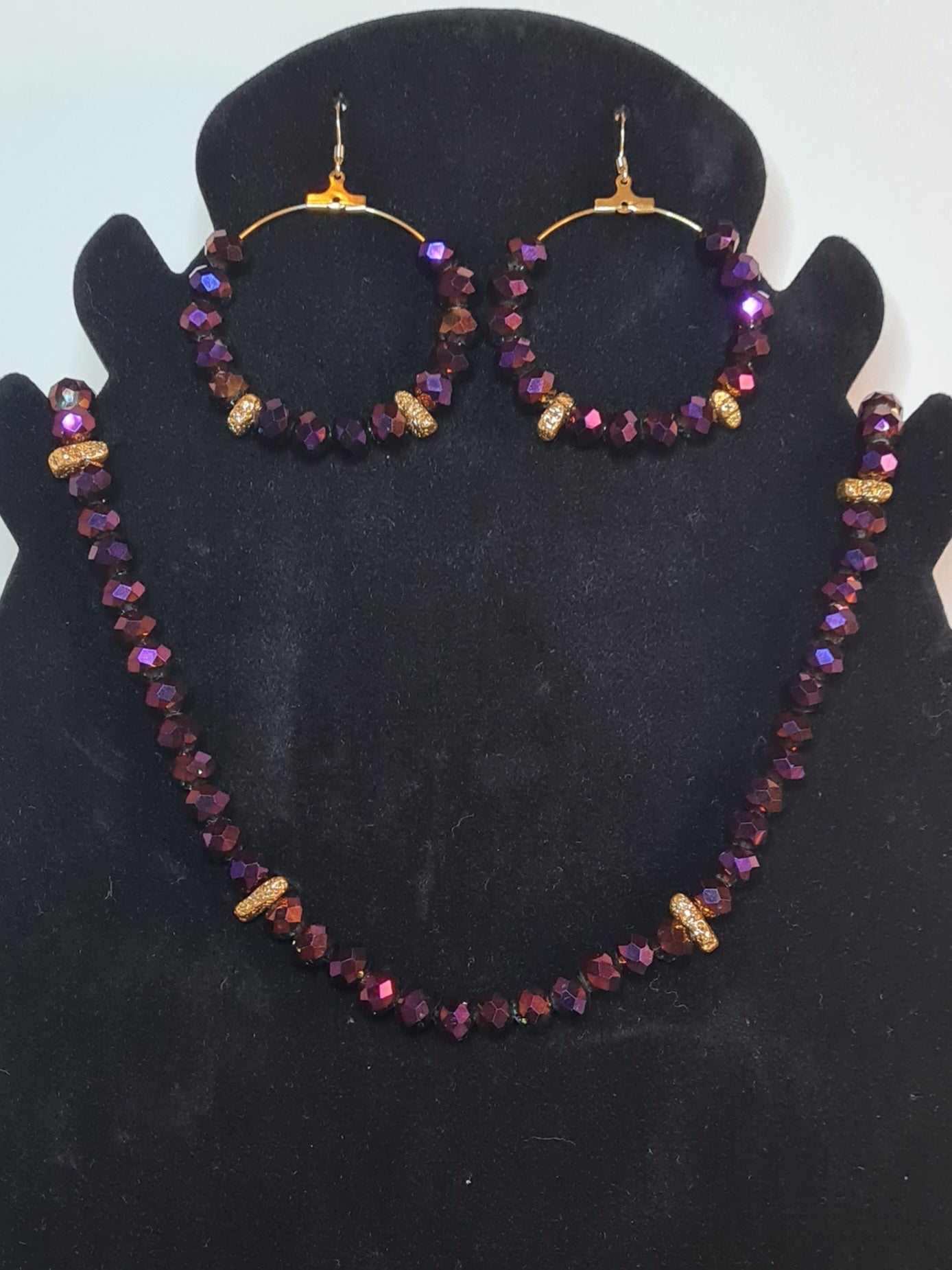 Collier violettes